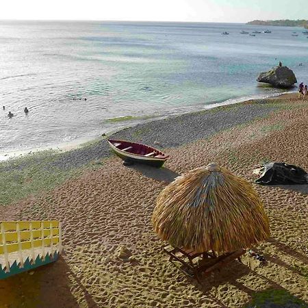 Las Olas Beach House Hotel Sabana Westpunt Exterior foto